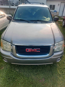 GMC ENVOY,FullyLoaded,LeatherSeats,PowerWindows,LowKms,$5000 OBO