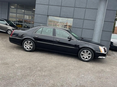 Used 2010 Cadillac DTS PLATINUMNAVIGATIONROOFCHROME WHEELS for Sale in Toronto, Ontario