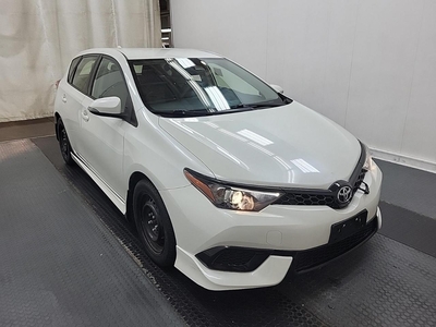 Used 2018 Toyota Corolla iM Pearl White/Lane Departure/Collision Warning/Camera/Heated Seats for Sale in Mississauga, Ontario