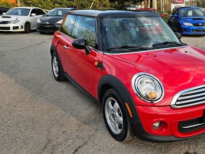 Used 2011 MINI Cooper FWD for Sale in Gloucester, Ontario