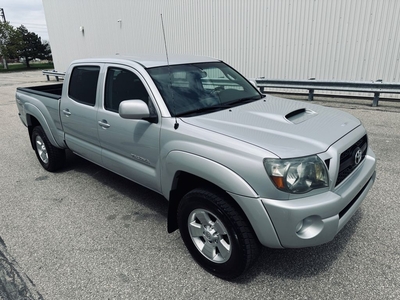 Used 2011 Toyota Tacoma 4WD DoubleCab TRD Sport for Sale in Mississauga, Ontario
