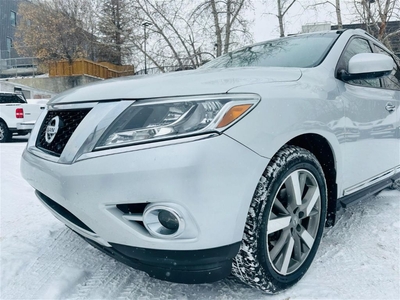Used 2013 Nissan Pathfinder 4WD 4DR PLATINUM for Sale in Calgary, Alberta