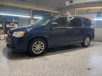 Used 2015 Dodge Grand Caravan SXT PLUS STOW N GO * 17 Inch Alloy Wheels * Toyo Tires * Power second-row windows Power Quarter Vented Windows Pwr Windows, Frt/Rear, Ft 1-Touch * Ke for Sale in Cambridge, Ontario