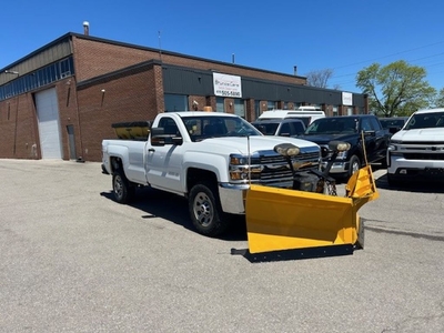 Used 2018 Chevrolet Silverado 3500 REG CAB Plow Sander for Sale in Concord, Ontario