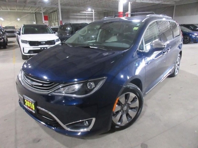 Used 2018 Chrysler Pacifica Hybrid Limited 2WD for Sale in Nepean, Ontario