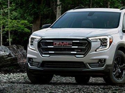 Used 2023 GMC Terrain AT4 + DRIVER SAFETY PACKAGE + HEADS UP DISPLAY + HEATED SEATS & STEERING WHEEL+ PANORAMIC SUNROOF for Sale in Calgary, Alberta