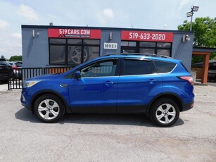 Used 2017 Ford Escape SE 4WD PANO ROOF BLUETOOTH for Sale in St. Thomas, Ontario