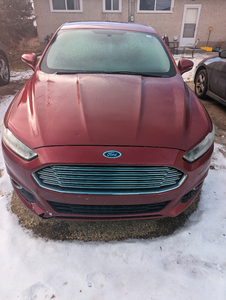 2013 FORD FUSION SE LOW KMS!