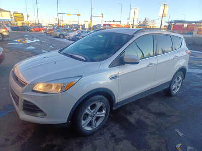 2014 Ford Escape SE Fully Loaded! 4WD!