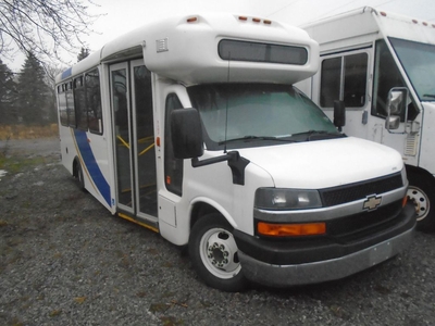 Used 2013 Chevrolet Express 4500 WHEELCHAIR BUS for Sale in Fenwick, Ontario