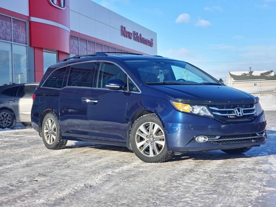 2015 Honda Odyssey Touring with Rear Entertainment System and Navigat