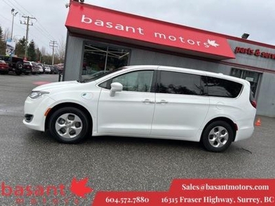 Used 2018 Chrysler Pacifica Hybrid Touring Plus 2WD for Sale in Surrey, British Columbia