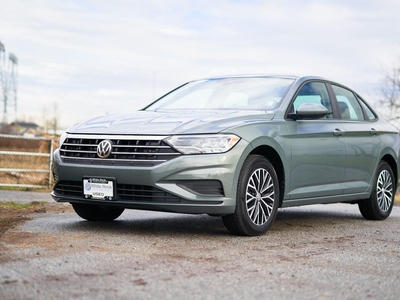 Used 2019 Volkswagen Jetta 1.4 TSI Highline *DRIVERS ASSIST* *APP CONNECT* *SUNROOF* *VEGAN LEATHER* *HEATED SEATS* for Sale in Surrey, British Columbia