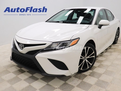 Used 2018 Toyota Camry SE, CAMERA, SIEGES CHAUFFANT, CUIR, BLUETOOTH for Sale in Saint-Hubert, Quebec