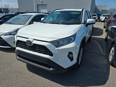 2021 Toyota RAV4 XLE AWD, A,C, BLUETOOTH PUSH START,SUNROOF, CRU