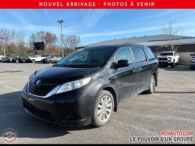 Used Toyota Sienna 2017 for sale in Victoriaville, Quebec