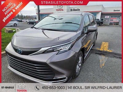 Used Toyota Sienna 2021 for sale in Saint-Basile-Le-Grand, Quebec
