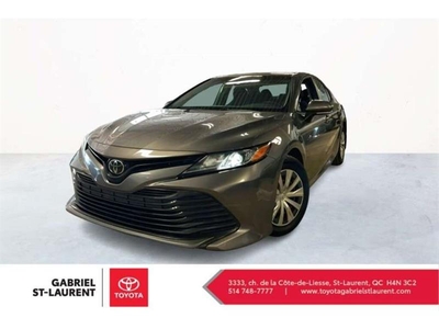 Used Toyota Camry 2018 for sale in Saint-Laurent, Quebec