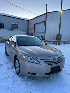 2007 Toyota Camry XLE fully loaded with safety