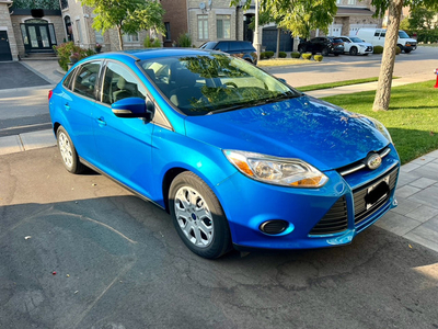 2014 Ford Focus only 9,700kms Carfax Service Records MINT