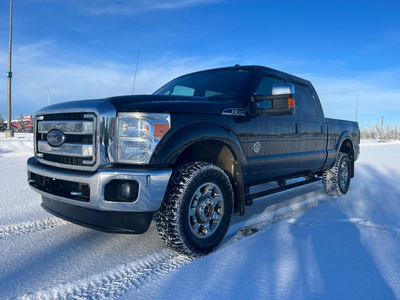Beautiful 2016 f350 perfect for a big family!