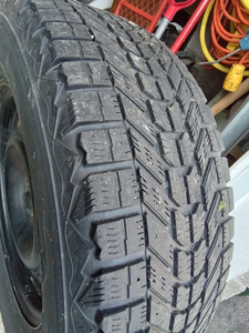 Firestone WinterForce-Snow tires rimmed x4