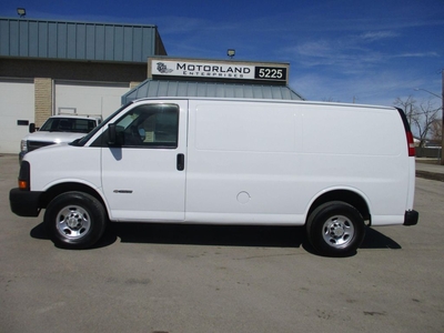 Used 2005 Chevrolet Express for Sale in Headingley, Manitoba