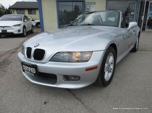 Used 2001 BMW Z3 FUN-TO-DRIVE ROADSTER-COUPE-MODEL 2 PASSENGER 2.5L - V6.. CONVERTIBLE-SOFT-TOP.. LEATHER.. KEYLESS ENTRY.. for Sale in Bradford, Ontario