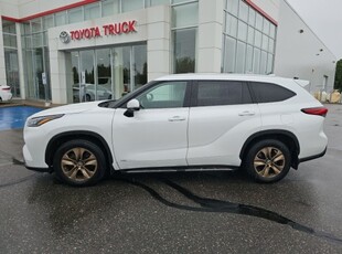 Used 2023 Toyota Highlander Hybrid Bronze Special Edition for Sale in North Temiskaming Shores, Ontario