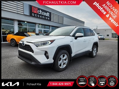 Used Toyota RAV4 2019 for sale in Chateauguay, Quebec