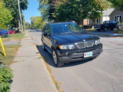 2003 BMW X5 4.4i E53 for sale - safetied - clean carfax