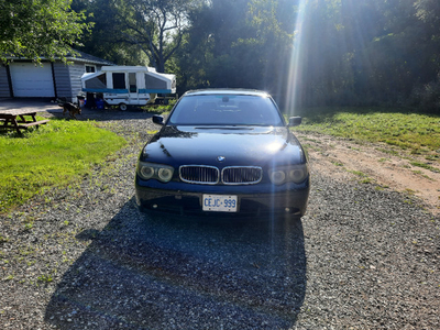 2004 BMW 745i