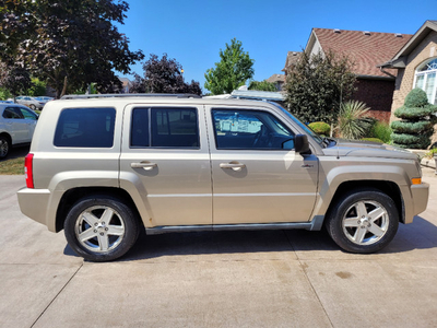 2010 Jeep Patriot North Edition with 192,200 km *AS IS* $4000