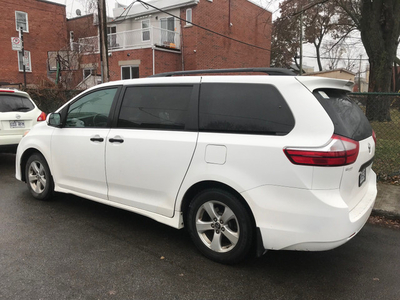 2018 Toyota Sienna white 7 passengers 191000 km private sale