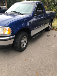 Ford F 150 5 speed manual
