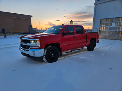 2017 chev 1500 low km financing available
