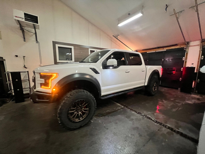 2019 ford raptor lifted