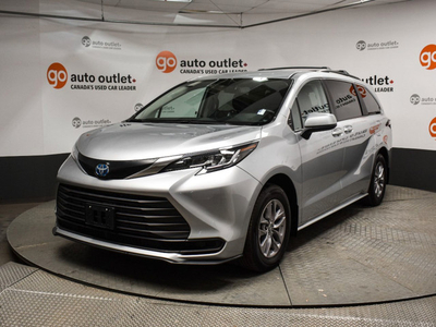 2022 Toyota Sienna LE Hybrid, Power Doors, Eight Passenger