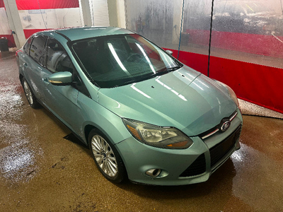 Ford Focus SE 2012 new safety