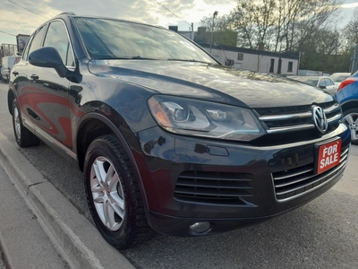 Used 2011 Volkswagen Touareg EXTRA CLEAN-LEATHER-PANOROOF-BLUETOOTH-AUX-ALLOYS for Sale in Scarborough, Ontario
