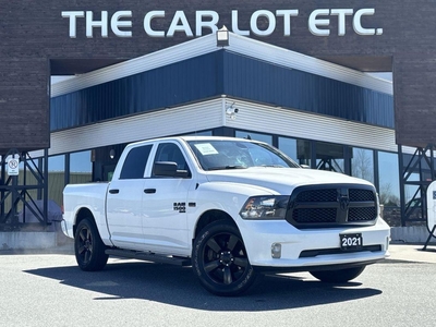 Used 2021 RAM 1500 Classic EXPRESS 4X4 CREW CAB 5.7' BOX APPLE CARPLAY/ANDROID AUTO, REMOTE START, HEATED SEATS/STEERING WHEEL, SIRIUS XM, BACK UP CAM!! for Sale in Sudbury, Ontario