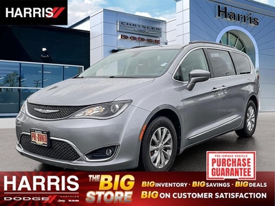 Used Chrysler Pacifica 2017 for sale in Victoria, British-Columbia