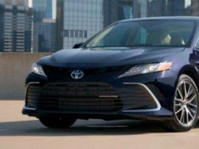 Used Toyota Camry 2021 for sale in Calgary, Alberta