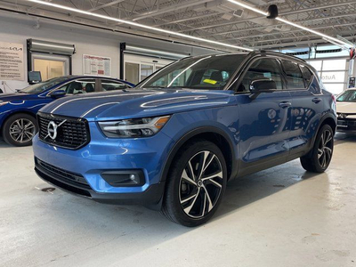 2020 Volvo XC40 R-Design | Panoramic Sunroof | Blind Spot