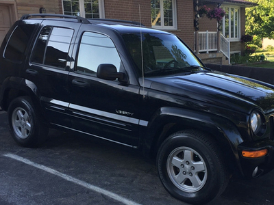 Jeep Liberty 2004 AS-IS/NOT DRIVABLE