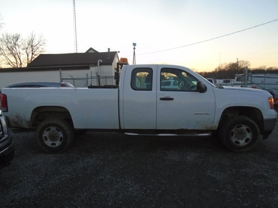 Used 2013 GMC Sierra 2500 HD 2WD Ext Cab 157.5 WT for Sale in Fenwick, Ontario