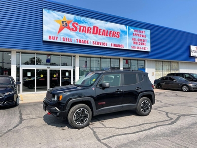 Used 2017 Jeep Renegade NAV SUNROFF LOADED! MINT! WE FINANCE ALL CREDIT! for Sale in London, Ontario