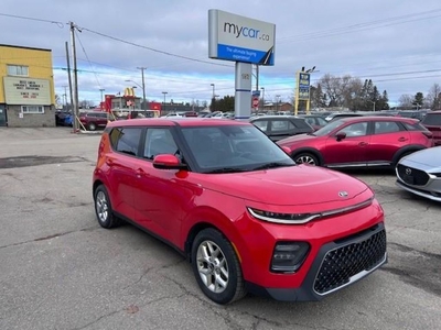 Used 2021 Kia Soul EX+ INFERNO RED!! SUNROOF. BACKUP CAM. HEATED SEATS. PWR SEAT. CARPLAY, BLIND SPOT MONITOR. LANE ASSIST. for Sale in North Bay, Ontario