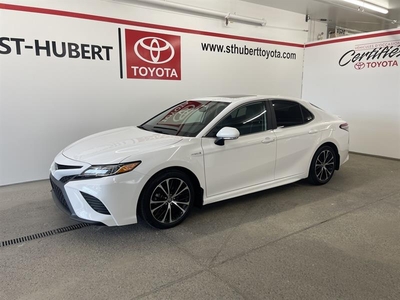Used Toyota Camry 2019 for sale in Saint-Hubert, Quebec