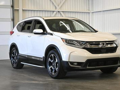 2019 Honda CR-V Touring AWD I4 1.5L turbo , leather , navi